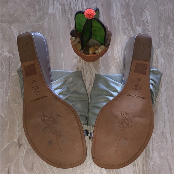 Donald Pliner Silver Delia Sandal - Picture 5 of 8